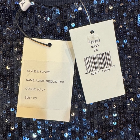 Generation Love NWT Aleah Sequin Top - Picture 8 of 11